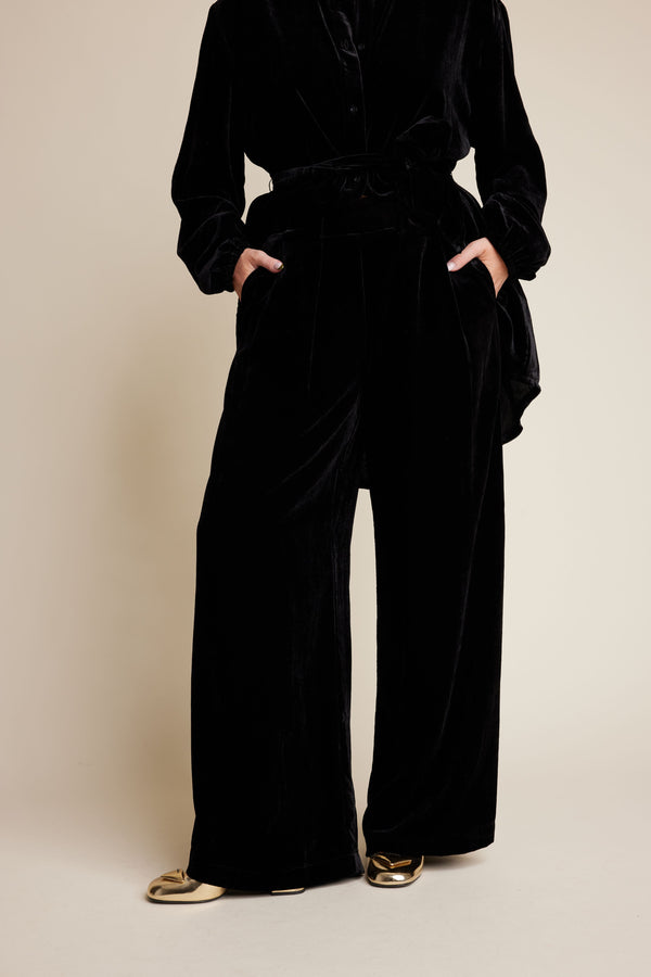 Line Of Oslo Mister Velvet Trousers Trouser Black 097