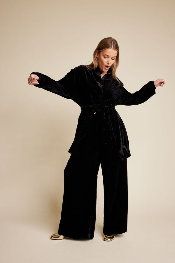 Line Of Oslo Mister Velvet Trousers Trouser Black 097