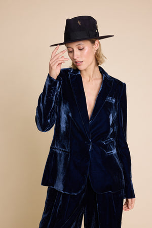 Line Of Oslo Nico Velvet Blazer Blazer Blue 066