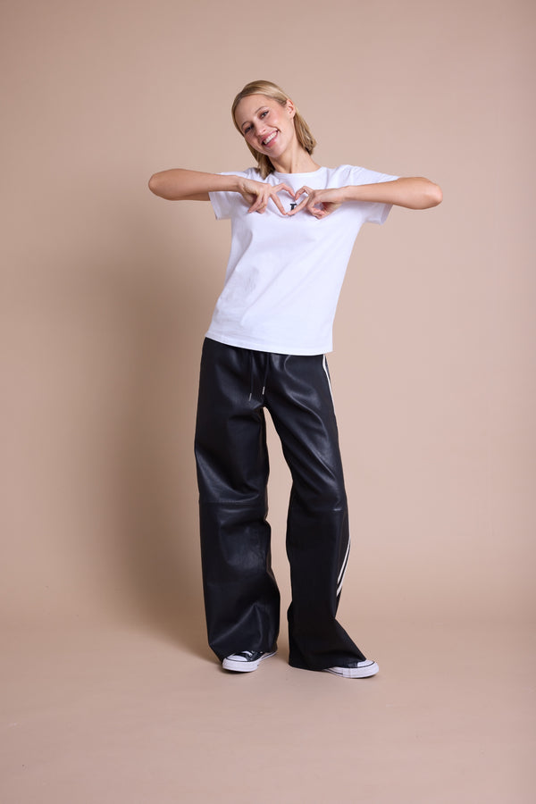 Line Of Oslo Famous Logo T-skjorte T-shirt White 001