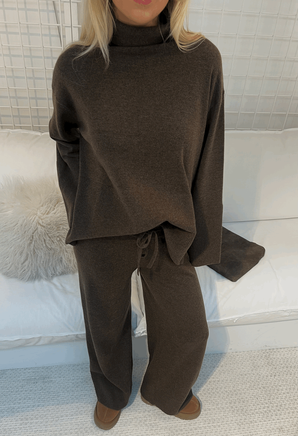 Line Of Oslo Holmes AW25 Trousers Knitted trouser Brown 063