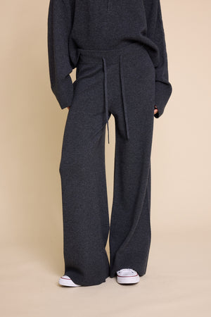 Line Of Oslo Holmes AW25 Trousers Knitted trouser Antracite 004