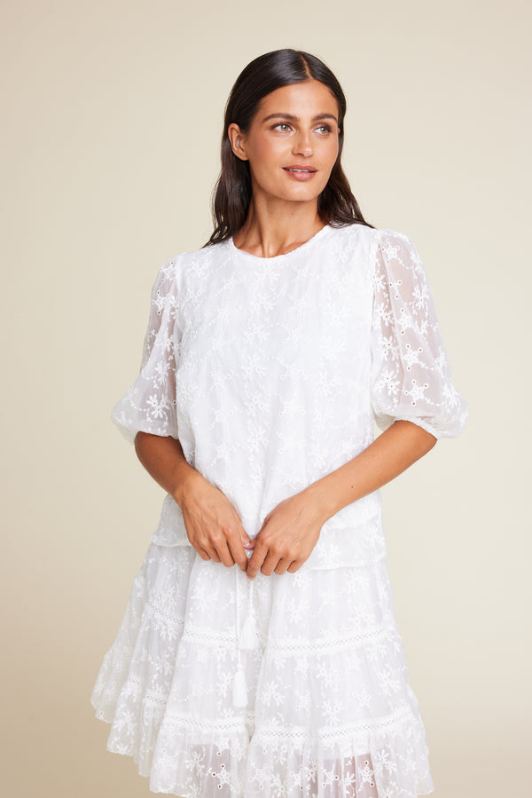 Line Of Oslo Isabel Embroidery Top Top White 001