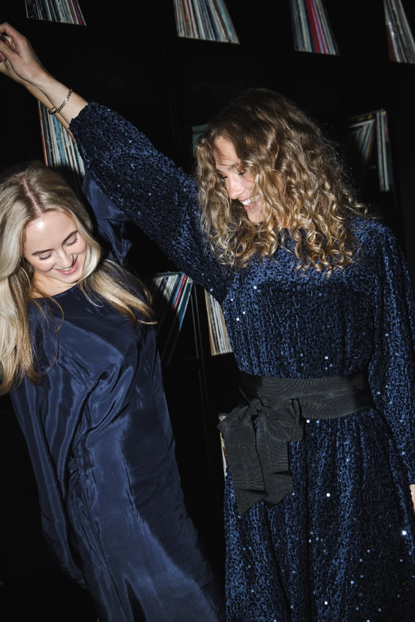 Line Of Oslo Luna Sequins Dress Dress Blue 066