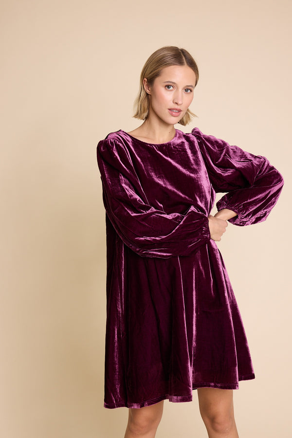 Line Of Oslo Luna Velvet Dress Dress Port 008