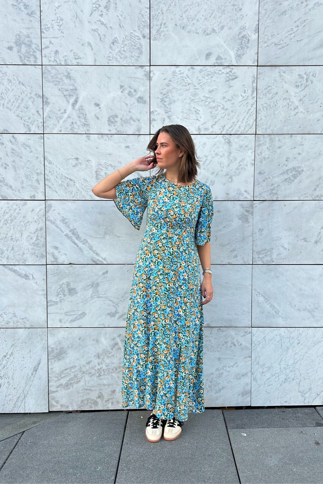 Miller Vakre 25 Dress Blue Flower / S Miller Vakre 25 Dress Blue Flower / S