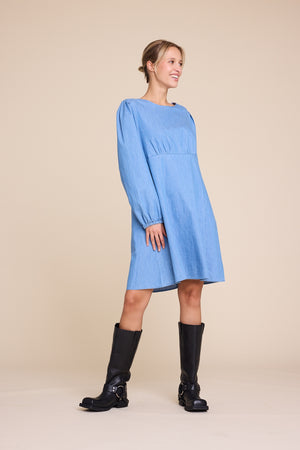 Line Of Oslo Miller Short Denim Dress Dress Light denim