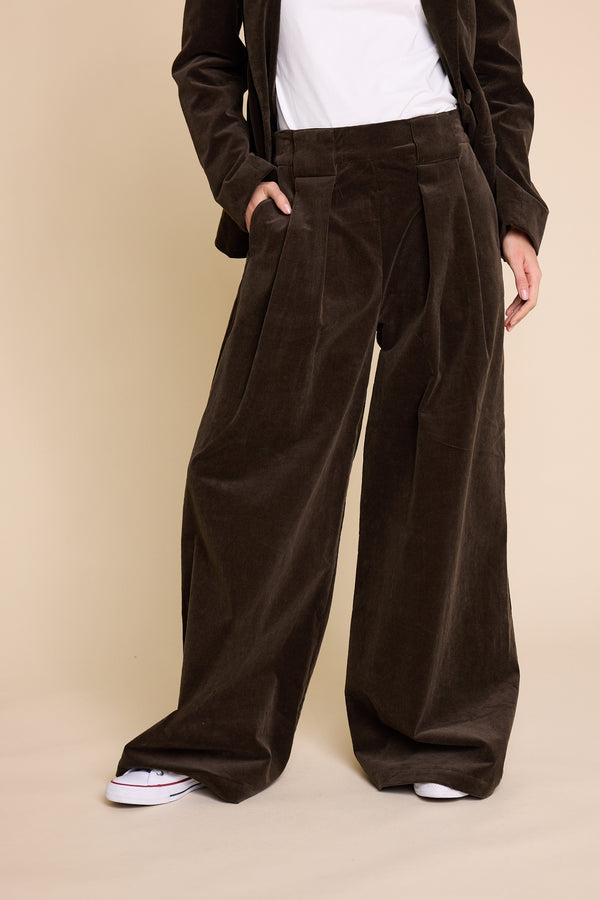 Line Of Oslo Mister Cord Trouers Trouser Brown 063
