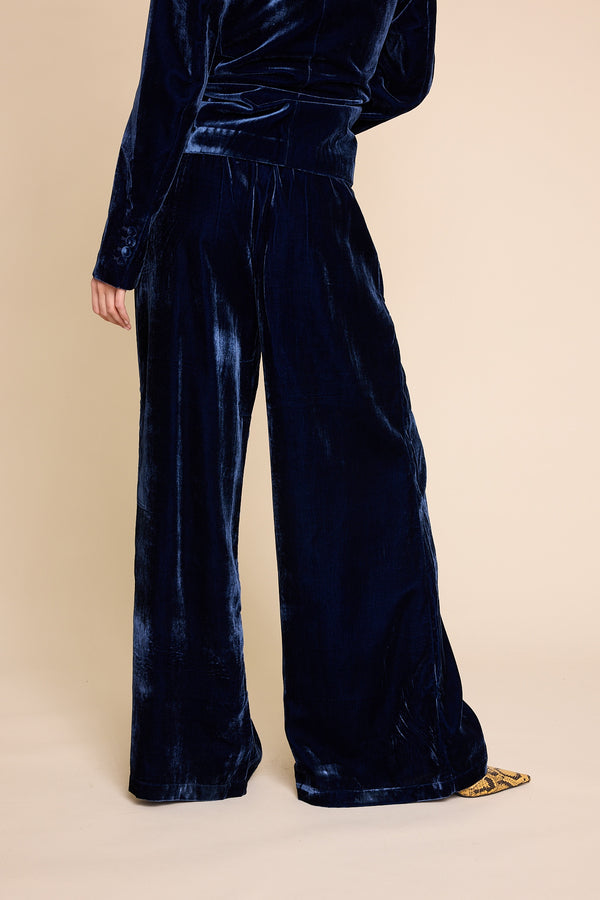 Line Of Oslo Mister Velvet Trousers Trouser Blue 066