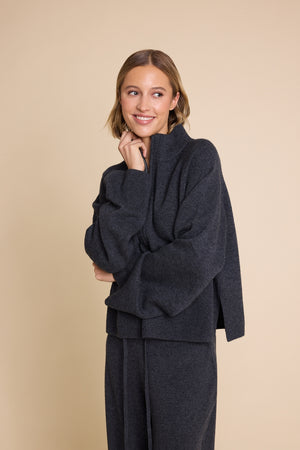 Line Of Oslo Nora Sweater Knitted sweater Antracite 004