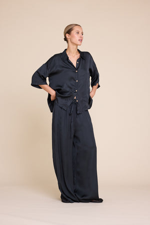 Line Of Oslo Resort Satin Top Top Black 097