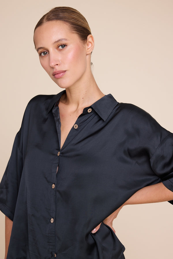 Line Of Oslo Resort Satin Top Top Black 097