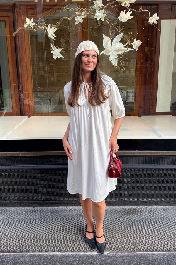 Line Of Oslo Sammy Dress Dress Creme 091