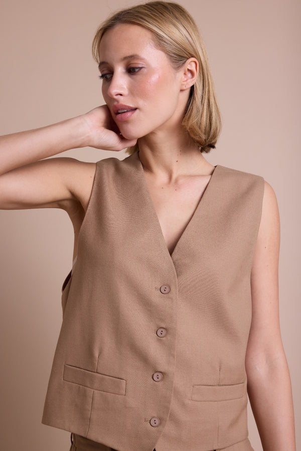 Line Of Oslo West Solid Vest Camel 061