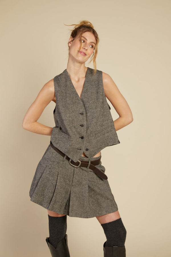 Line Of Oslo West Tweed Vest Black 097