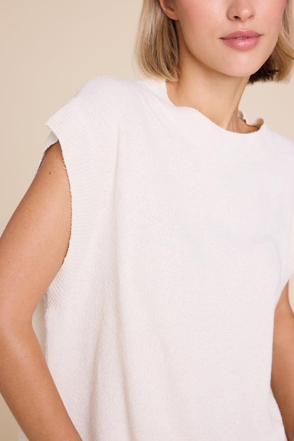 Line Of Oslo Wolf Vest Top Creme 091